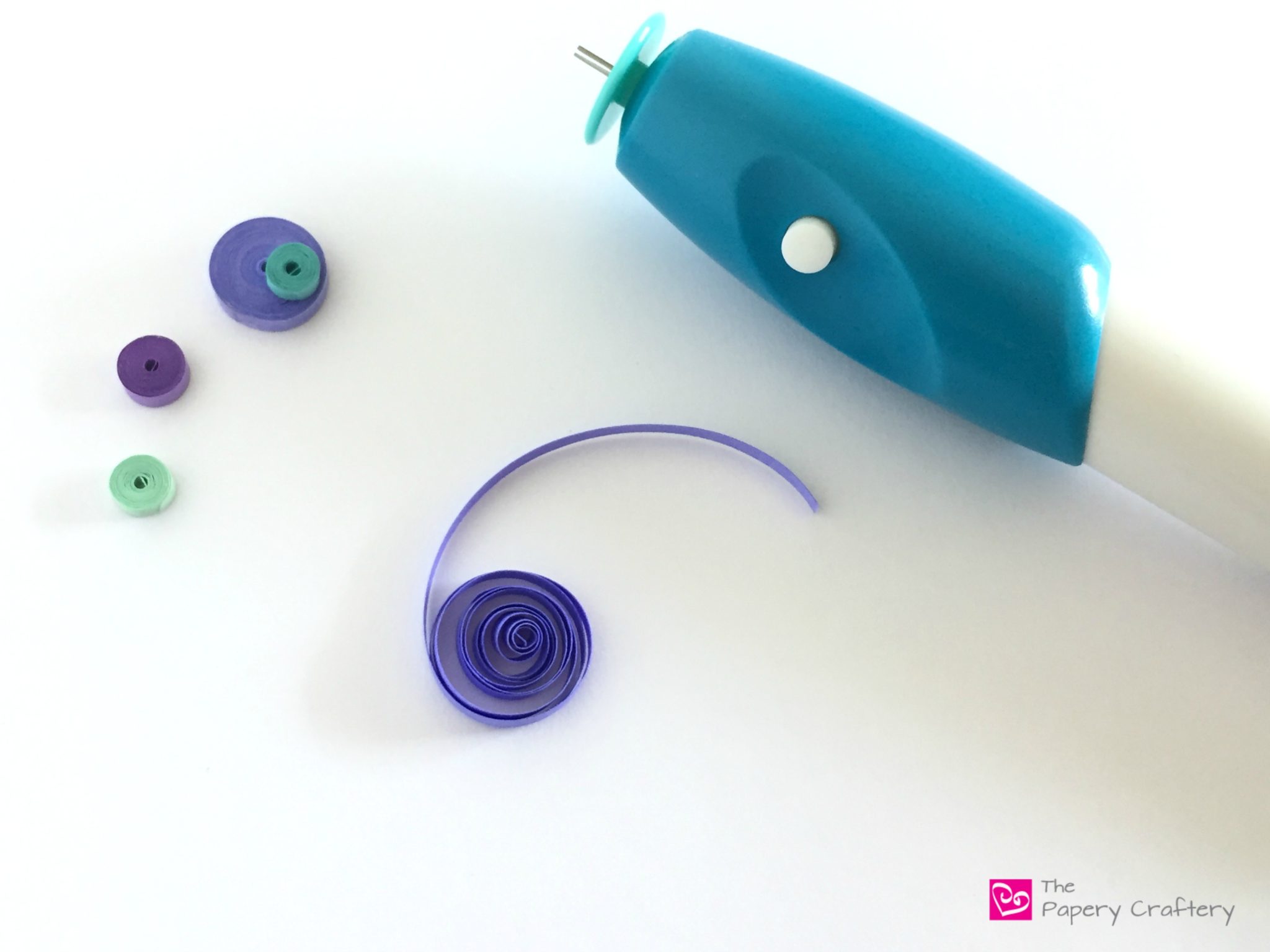 Do you need a battery operated quilling tool? The Papery Craftery